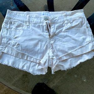 Celebrity Pink short